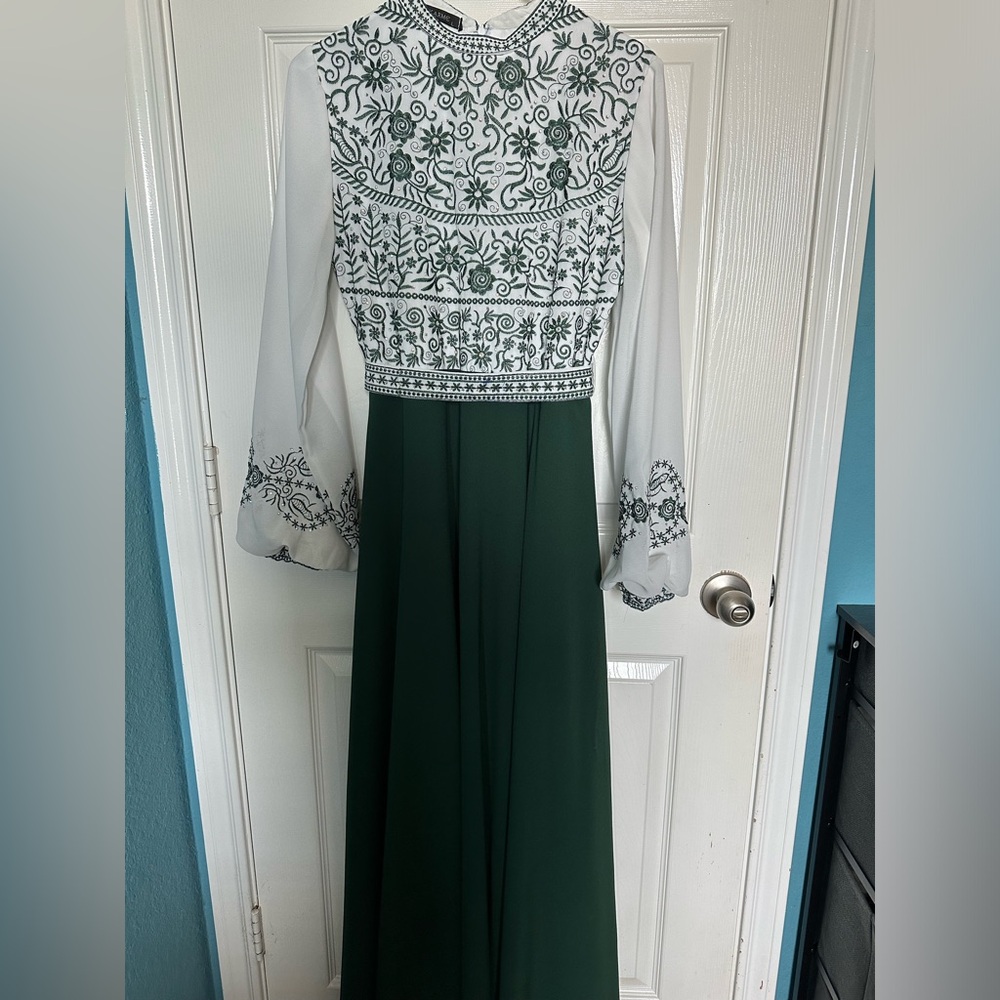Modest , maxi dress